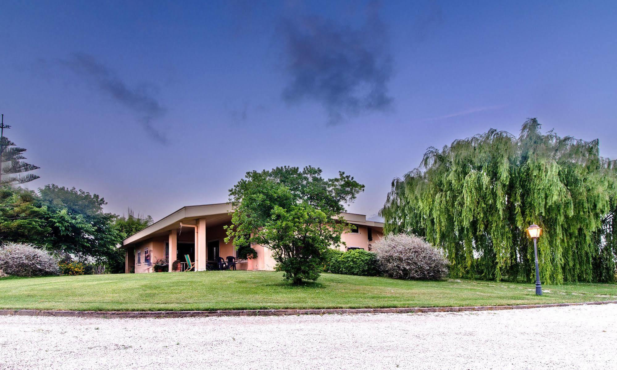B&B Millennium Ladispoli Bagian luar foto